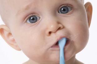 All about brushing children's teeth: how, when and with what?