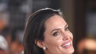 Schönheits- und Gesundheitsgeheimnisse von Angelina Jolie Haut-, Körper- und Haarpflege